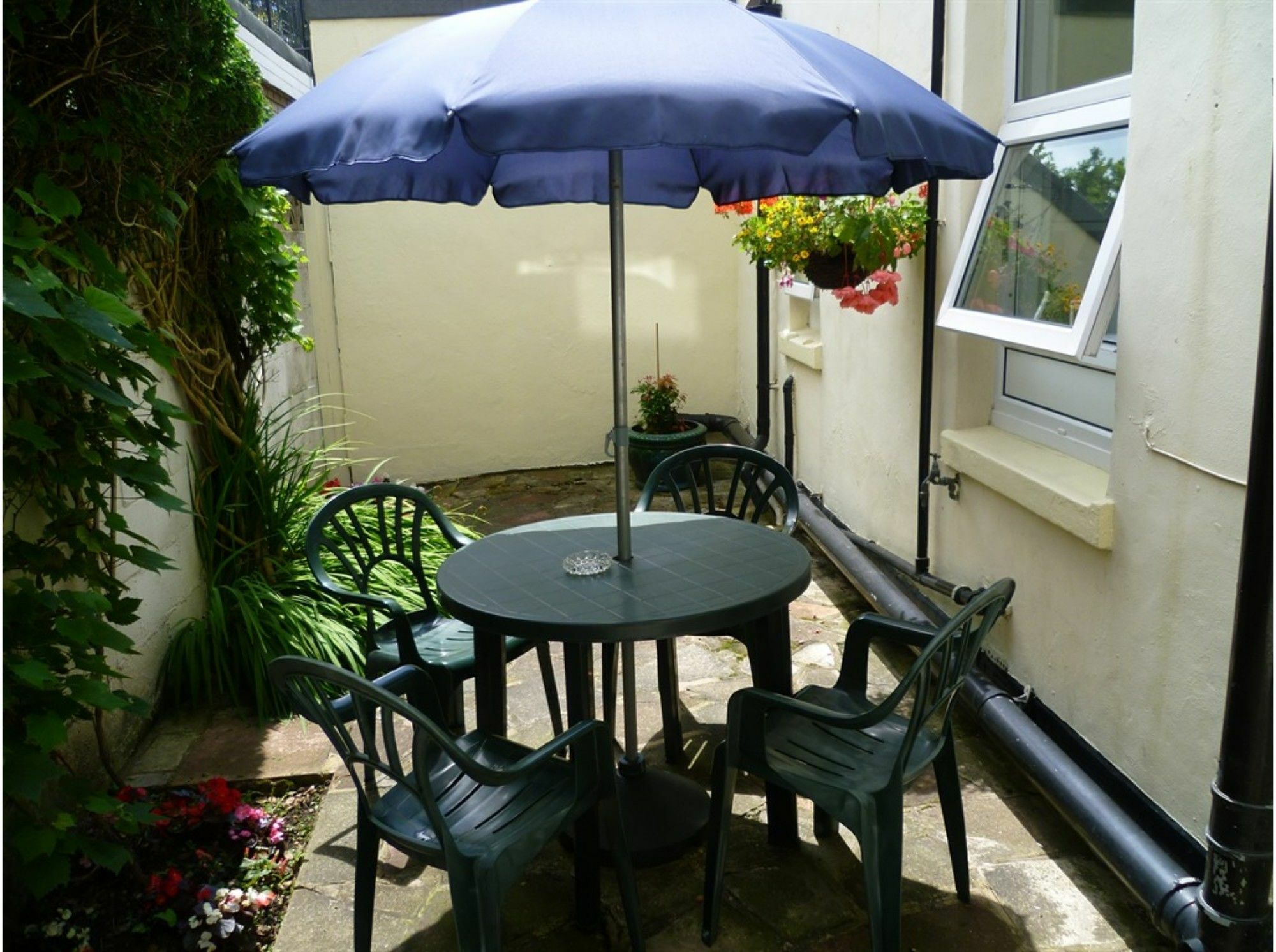 Sandy Bay Guest House Борнмът Екстериор снимка