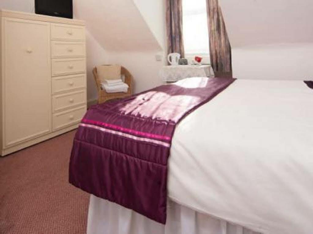 Sandy Bay Guest House Борнмът Екстериор снимка